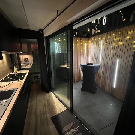 Prázdninový dům Zen, Un Superlatif *